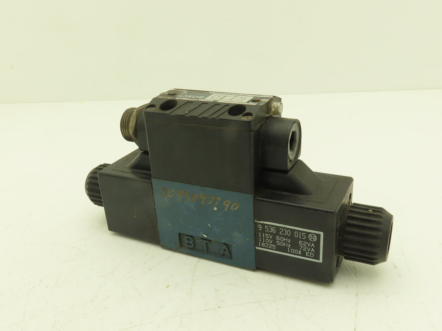 Bosch 081WV06P1V1020KE115/60 Hydraulic Valve 115VAC 60Hz 9 536 230 015 Solenoid