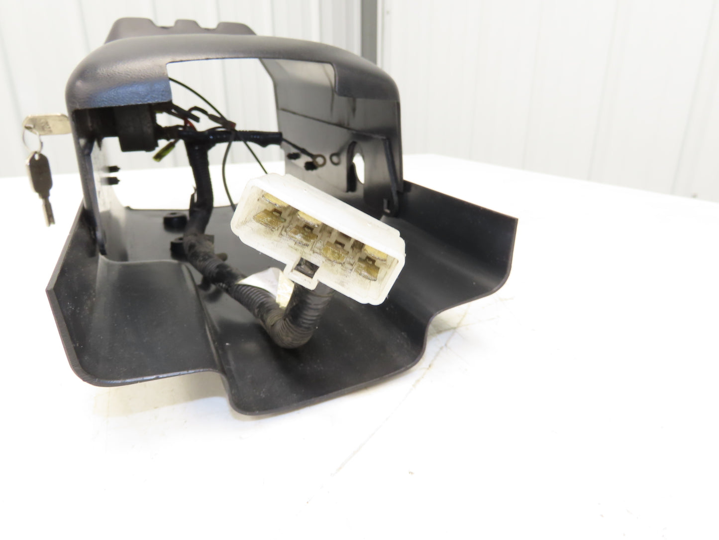 Caterpillar EP18KT Forklift Steering Column Shroud Cover With Key & Switch CAT