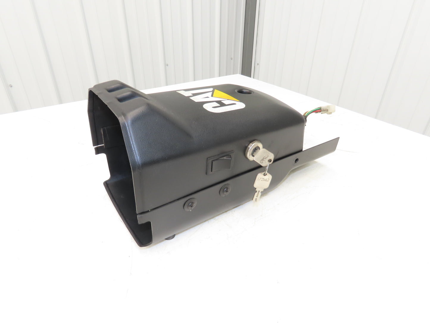 Caterpillar EP18KT Forklift Steering Column Shroud Cover With Key & Switch CAT