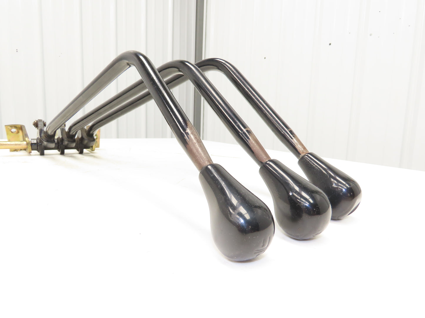 Caterpillar EP18KT Forklift Three Lever Hydraulic Control Lift Tilt & Shift Cat