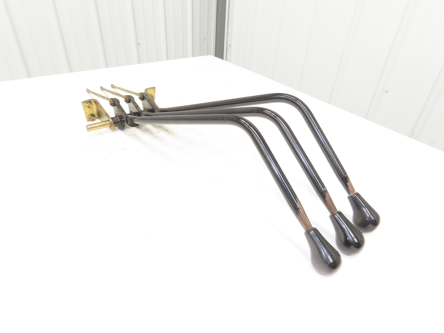 Caterpillar EP18KT Forklift Three Lever Hydraulic Control Lift Tilt & Shift Cat