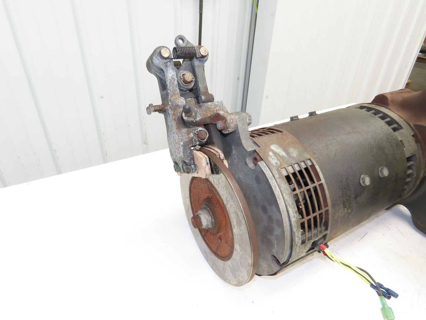 Caterpillar LNAJ4002 Forklift Left Front Drive Axle & Motor 8-Lug Off EP18KT