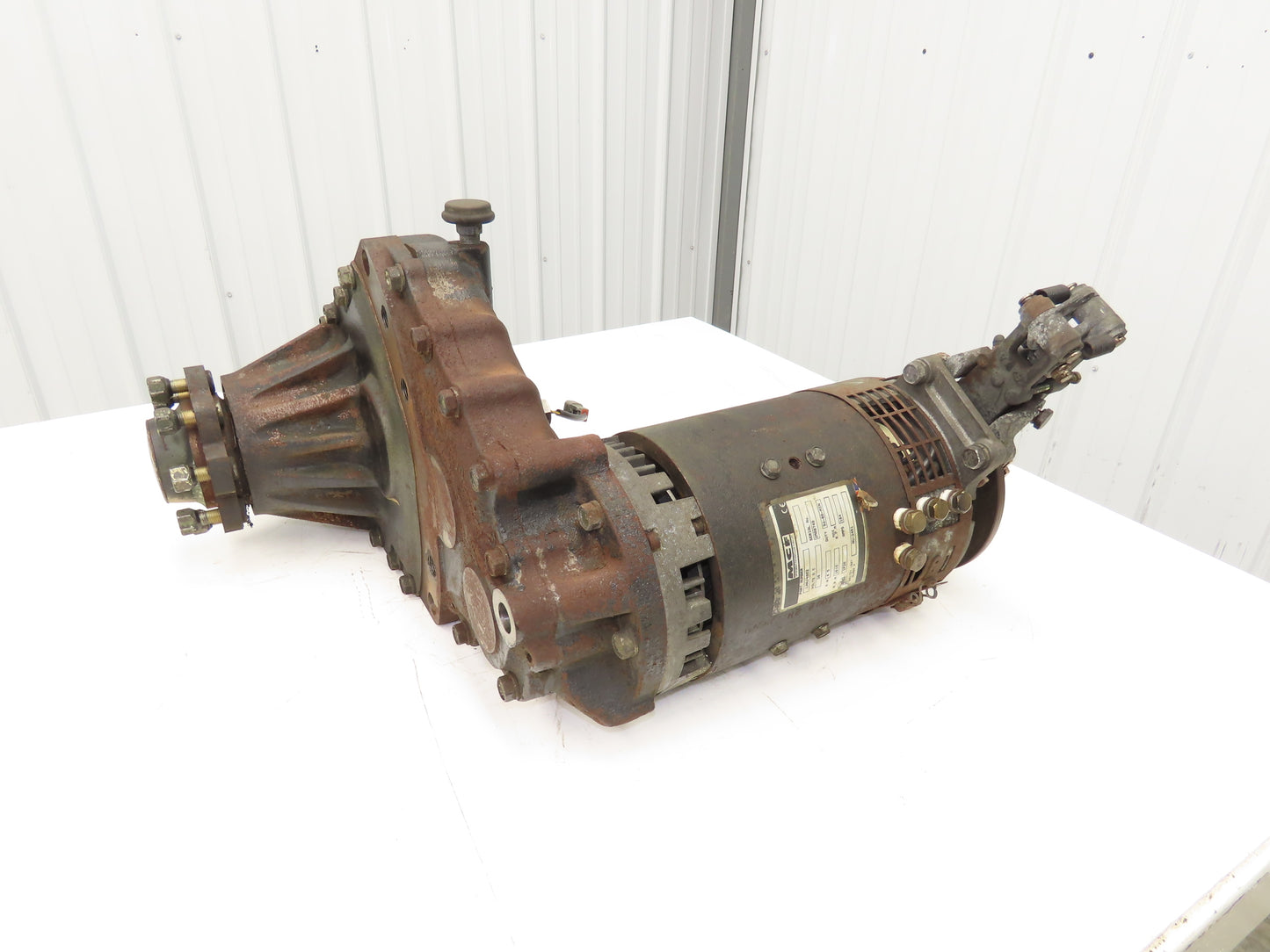 Caterpillar LNAJ4002 Forklift Left Front Drive Axle & Motor 8-Lug Off EP18KT