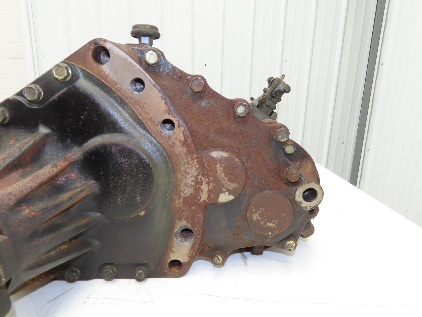 Caterpillar LNAJ4002 Forklift Left Front Drive Axle & Motor 8-Lug Off EP18KT