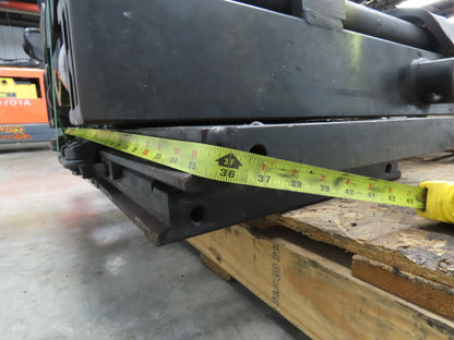 Caterpillar EP18KT Forklift Mast 3 Stage 3 Lever 217" Lift 3250lb Class 2