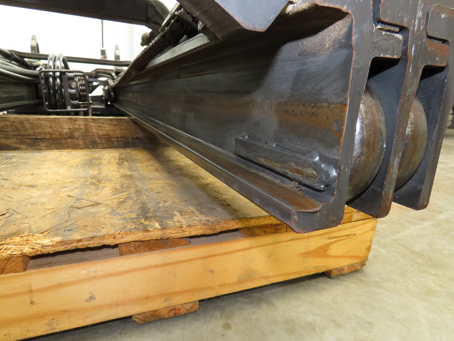 Caterpillar EP18KT Forklift Mast 3 Stage 3 Lever 217" Lift 3250lb Class 2