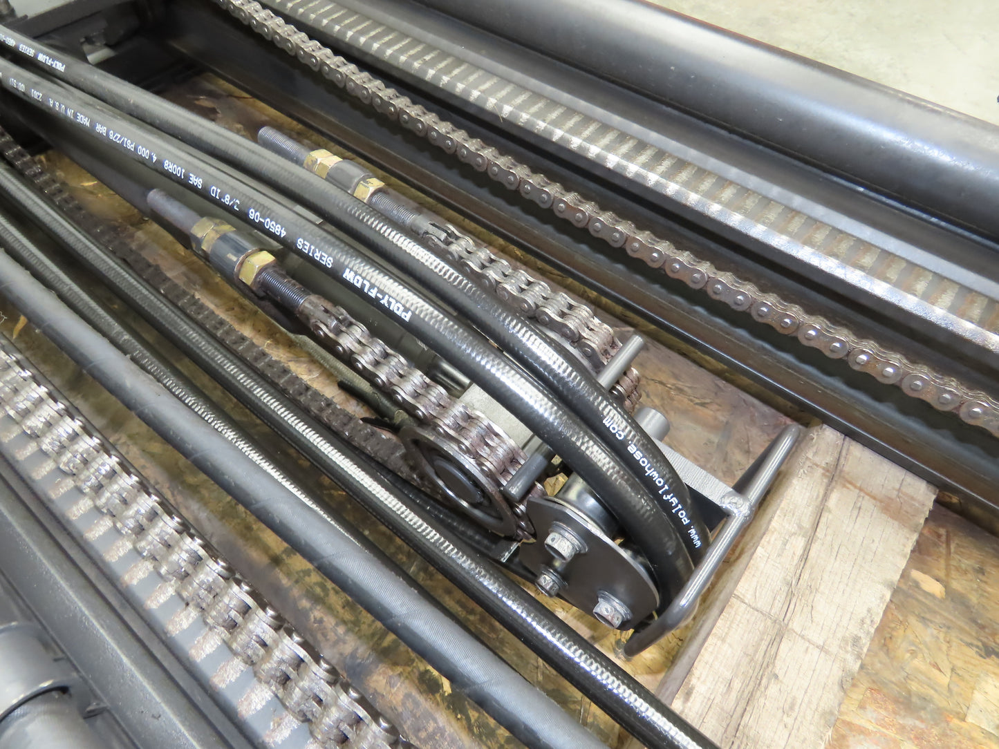 Caterpillar EP18KT Forklift Mast 3 Stage 3 Lever 217" Lift 3250lb Class 2