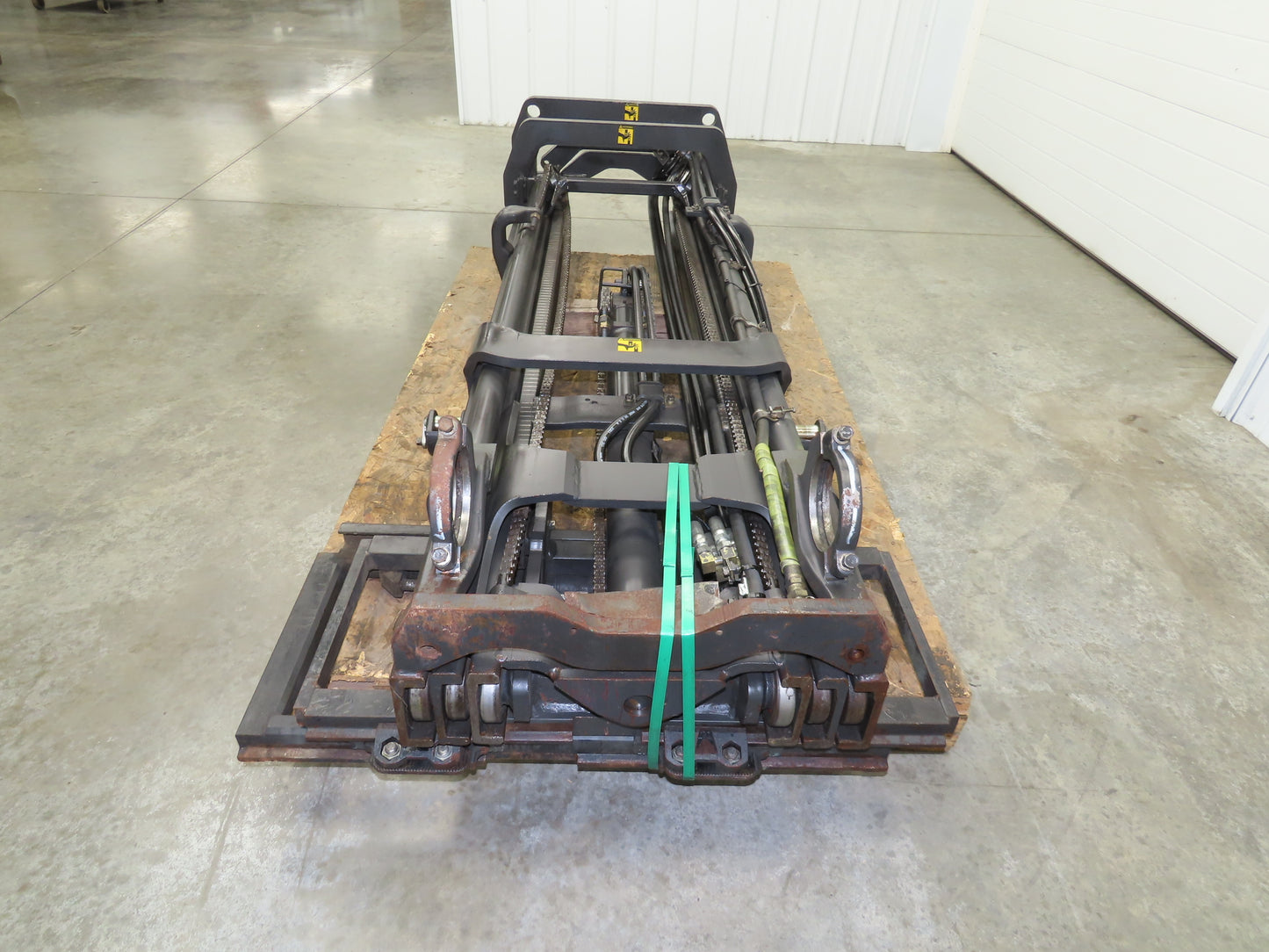 Caterpillar EP18KT Forklift Mast 3 Stage 3 Lever 217" Lift 3250lb Class 2