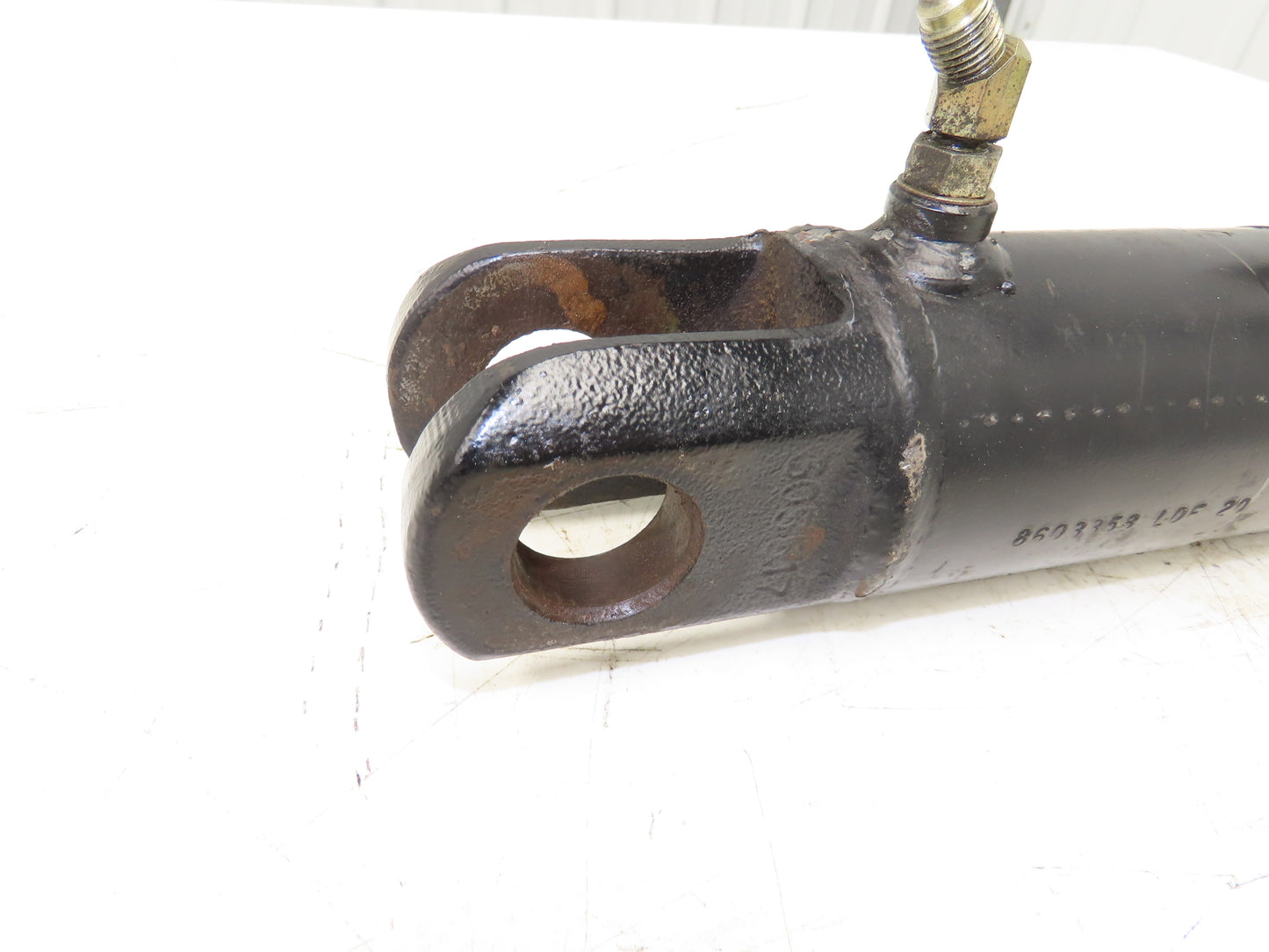 Yale 8603358 Forklift Mast Hydraulic Tilt Cylinder Removed From ERP035TF