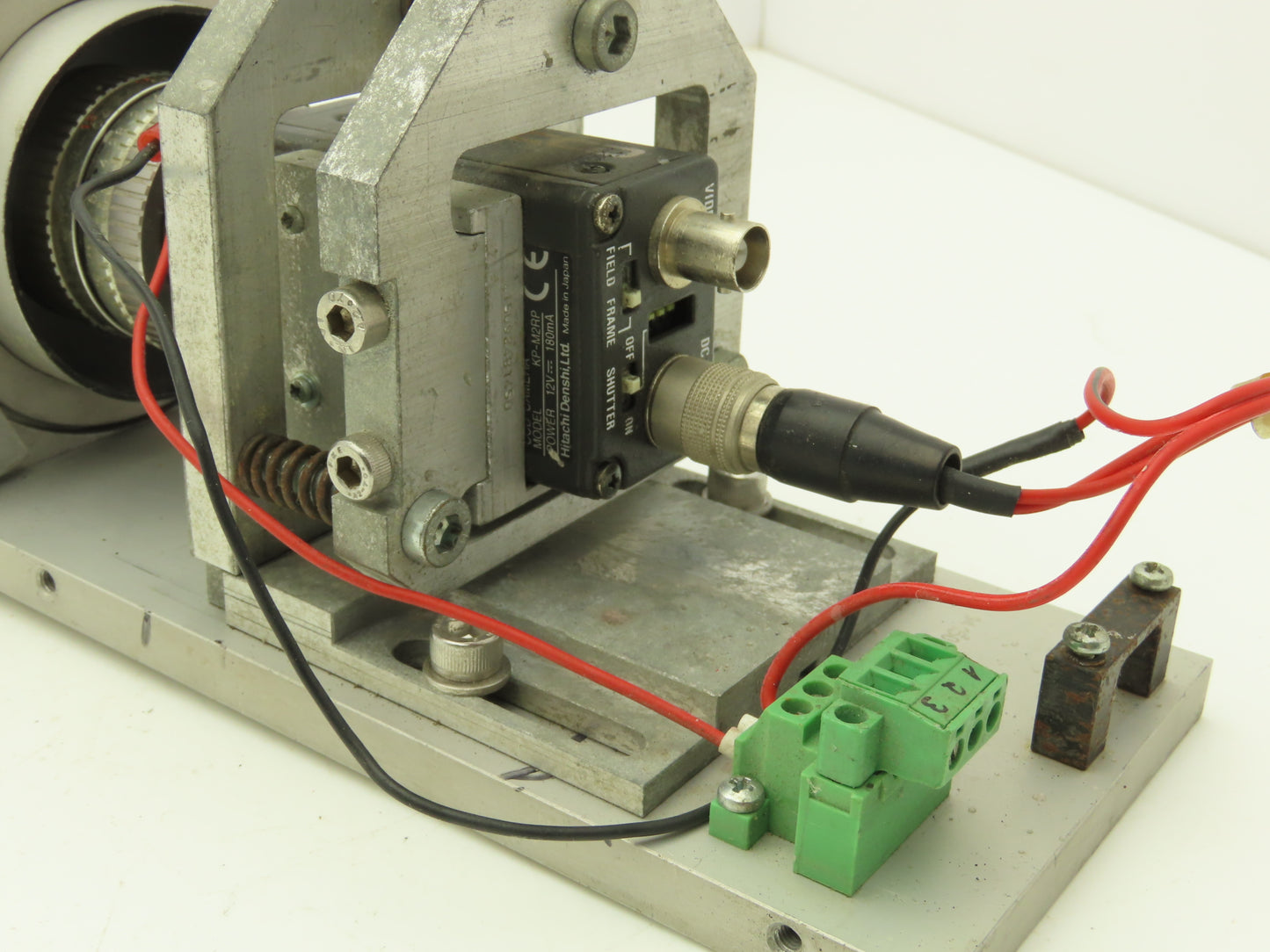 Hitachi KP-M2RP Camera Near-Infrared Monochrome CCD Industrial Lens HF16A-2M1