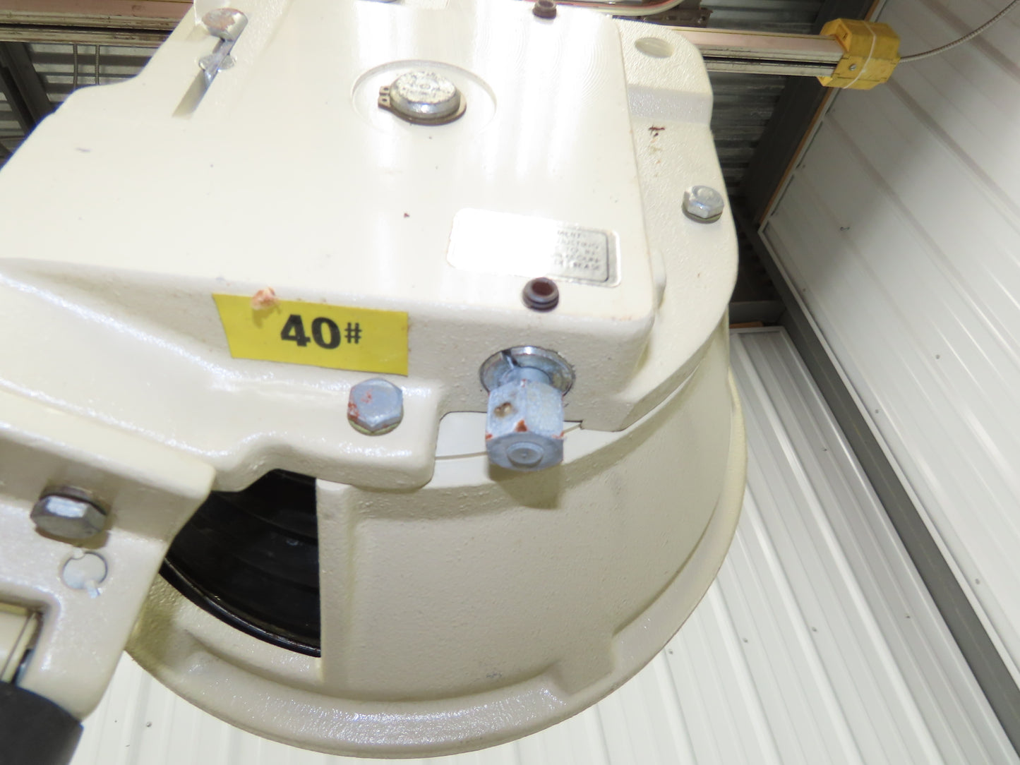 Aero-Motive 40J-A Heavy-Duty Tool Balancer Weight Range 30-45 lbs