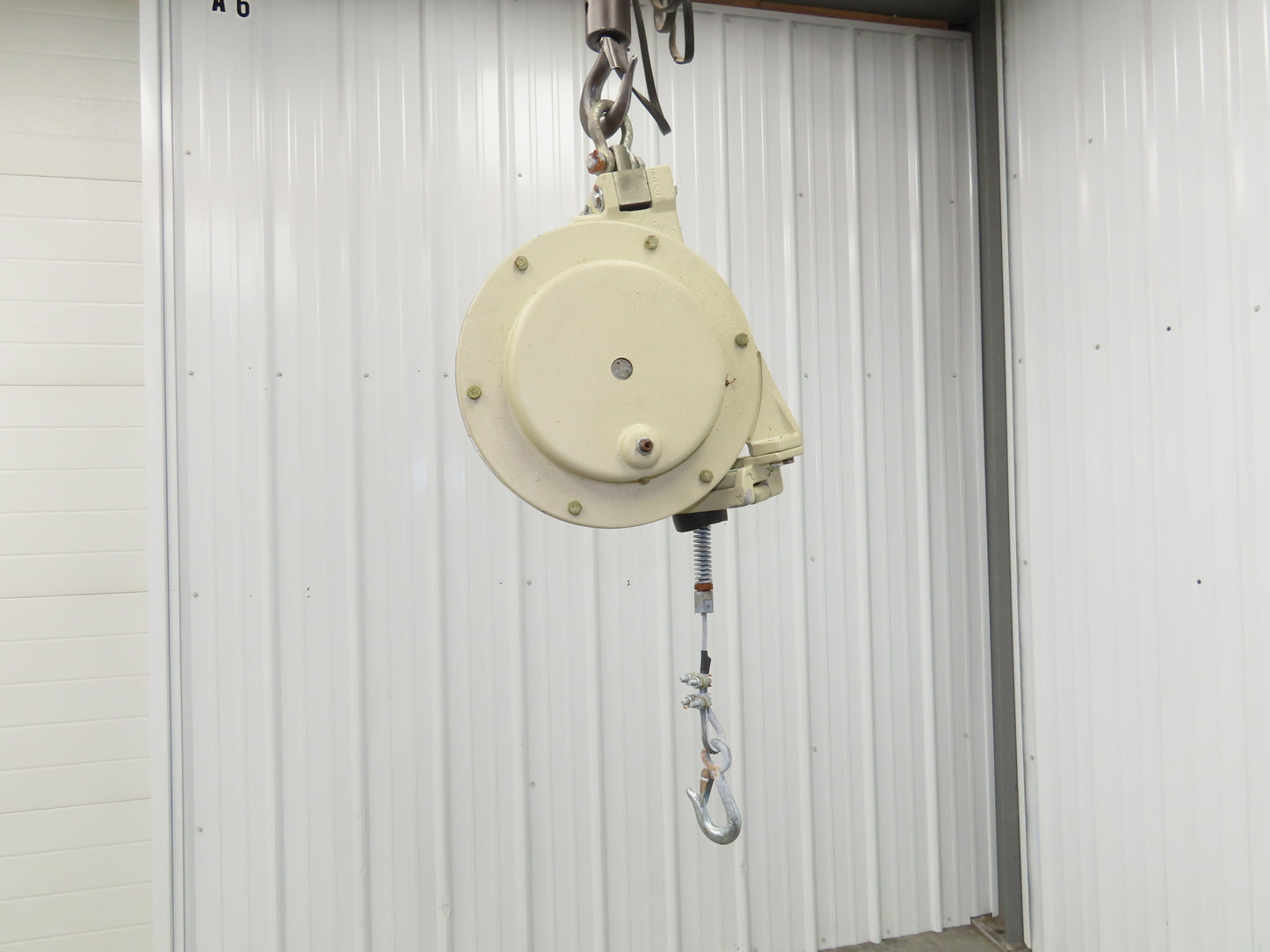 Aero-Motive 40J-A Heavy-Duty Tool Balancer Weight Range 30-45 lbs