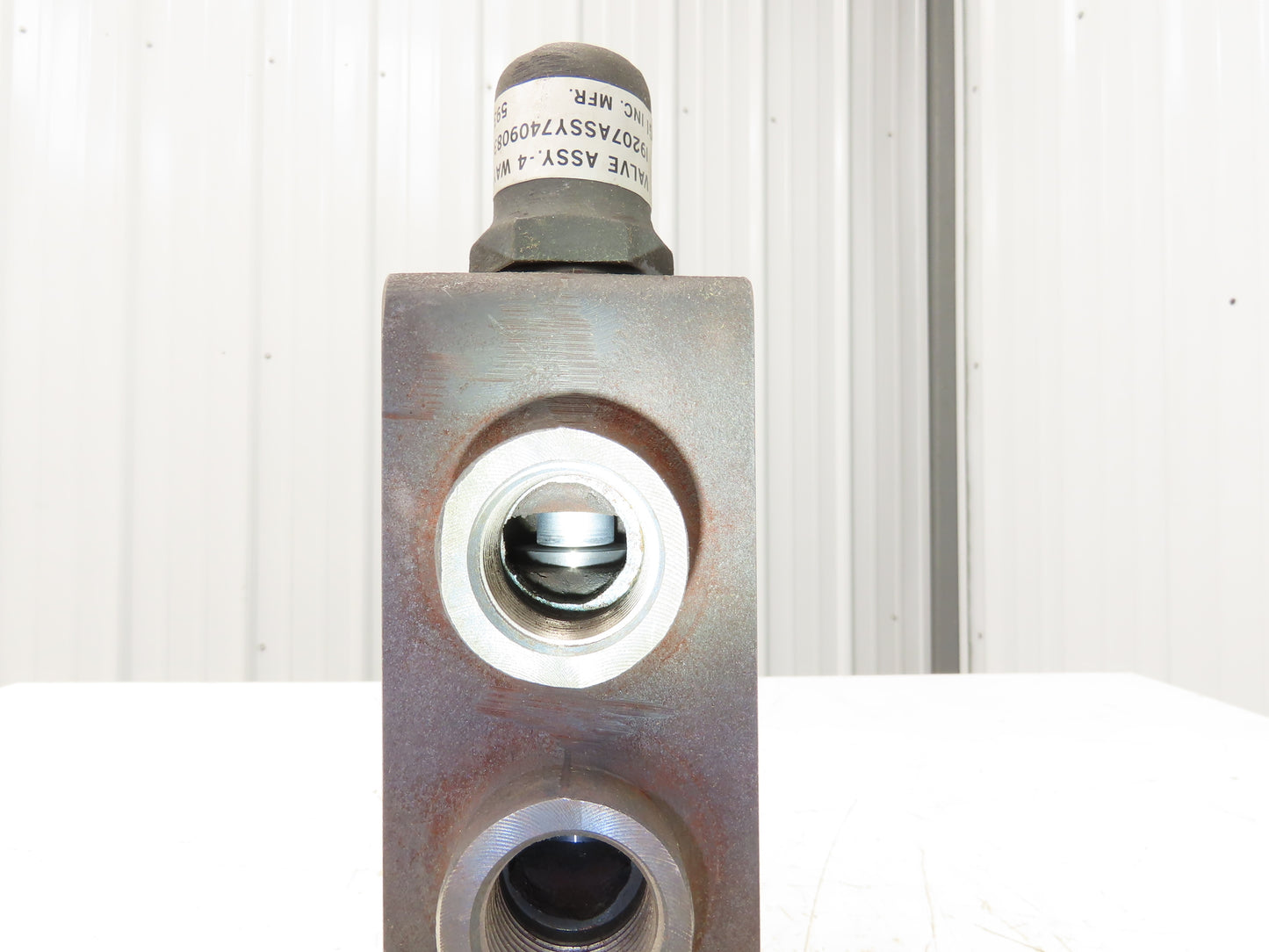RGI 8758393 Hydraulic Valve Pump Adaptor 4 Way Spool Valve Military Tank