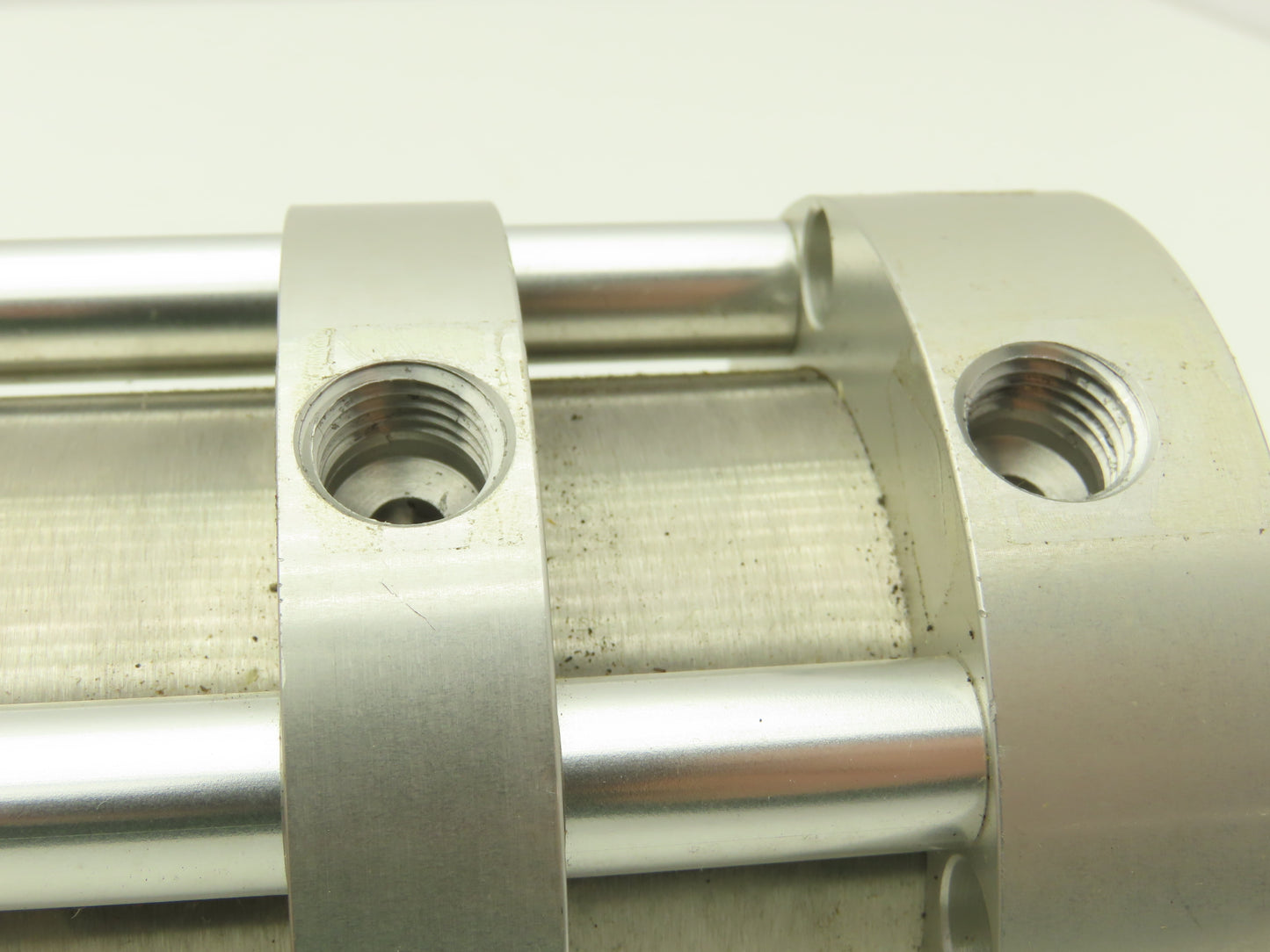 Bimba Flat 1 FOP-501.375/0.375-4M Air Cylinder 2.5"Bore 3-Pos 1-3/8"- 3/8"Stroke