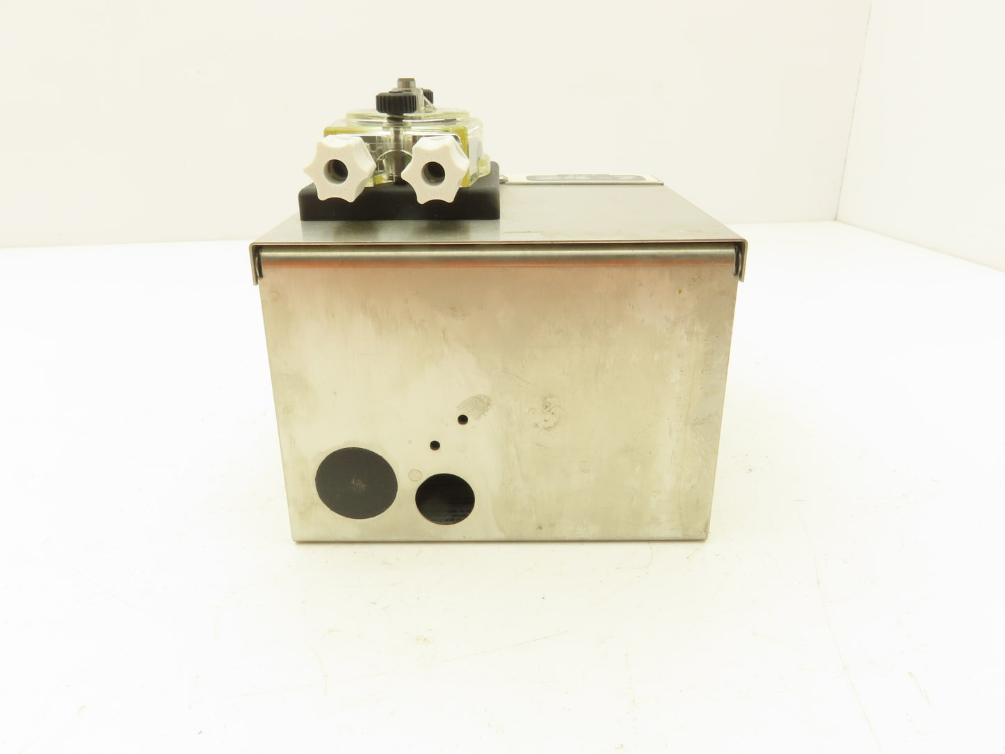 State Chemical DR-1000 Metering Pump 24-7 Type Stainless Housing 6VDC 1200489