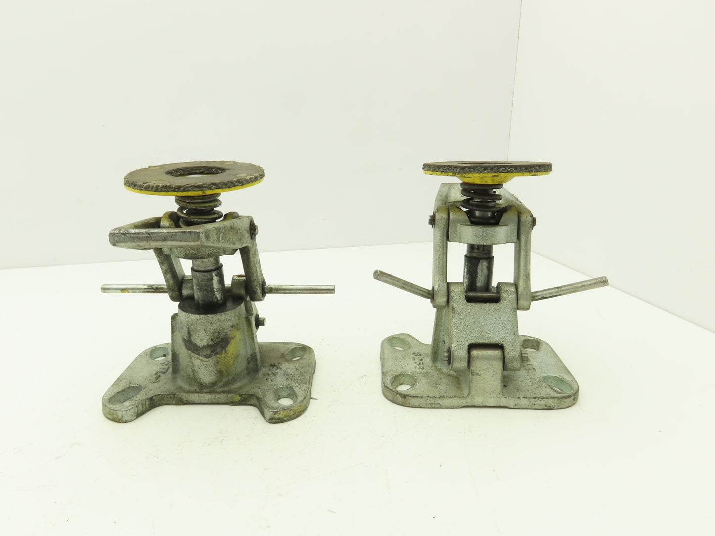 Bona 3256 Floor Lock Cast Iron 6" Relaxed 7-1/2" Extended/Locked Lot of 2