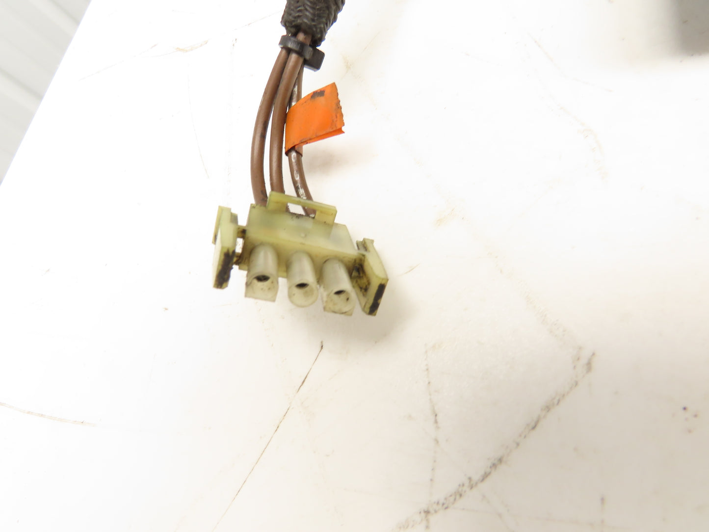 Yale ERP035TF Forklift Three Lever Hydraulic Control Lift Tilt & Shift W/Cover