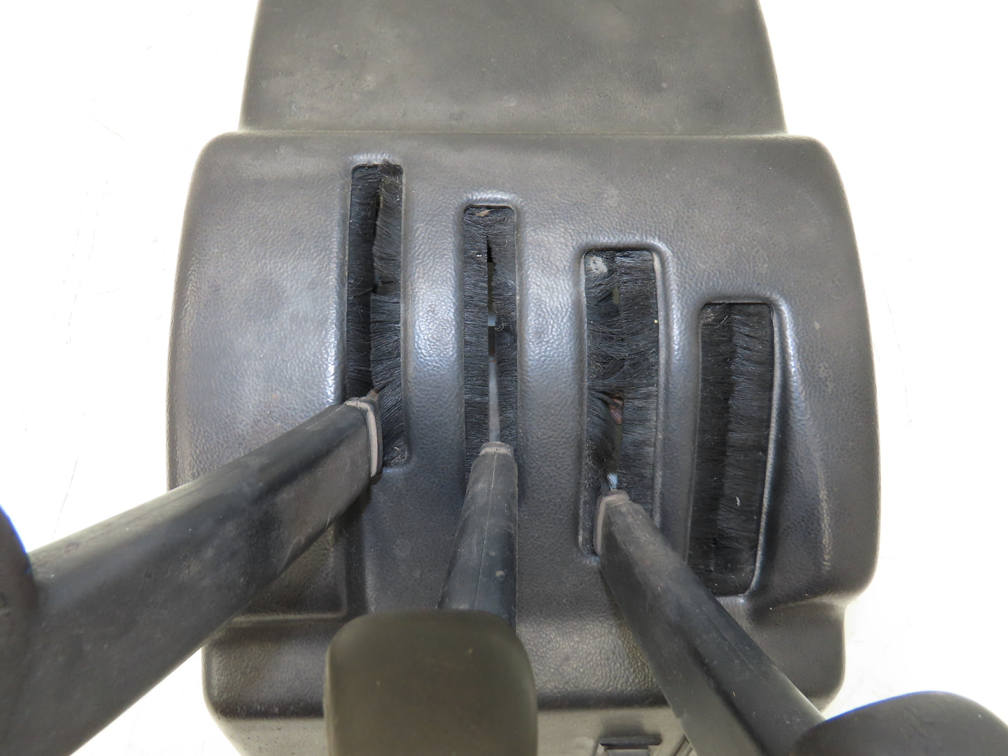 Yale ERP035TF Forklift Three Lever Hydraulic Control Lift Tilt & Shift W/Cover