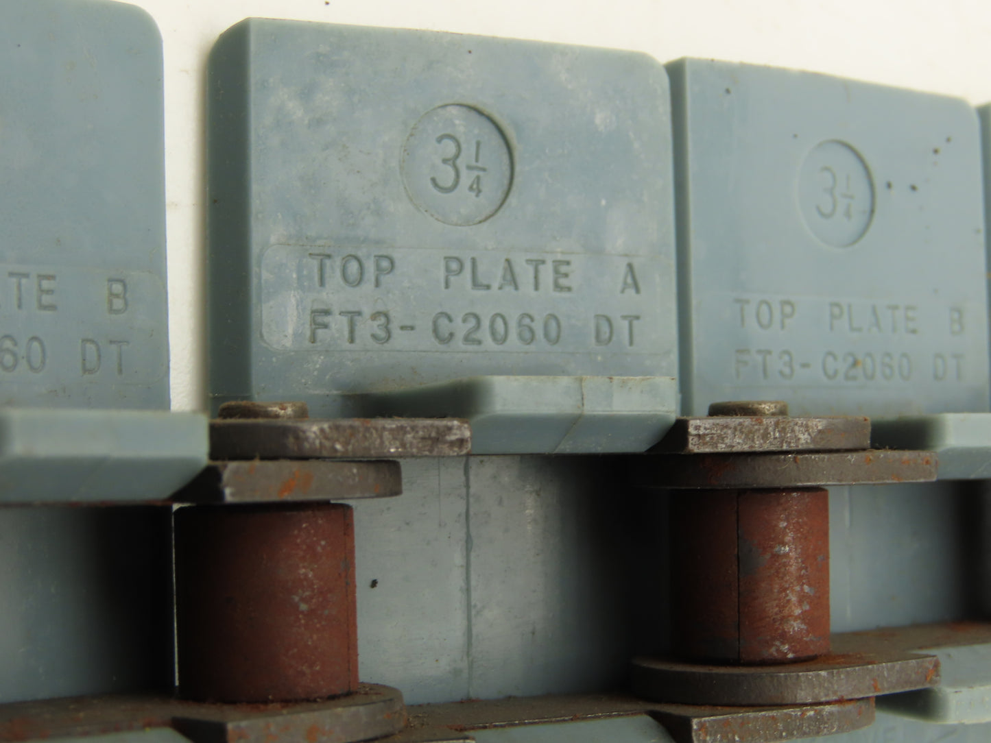 Link Belt FT3 C2060 DT TableTop Conveyor Chain 3-1/4"x 10' Roller Chain Guide