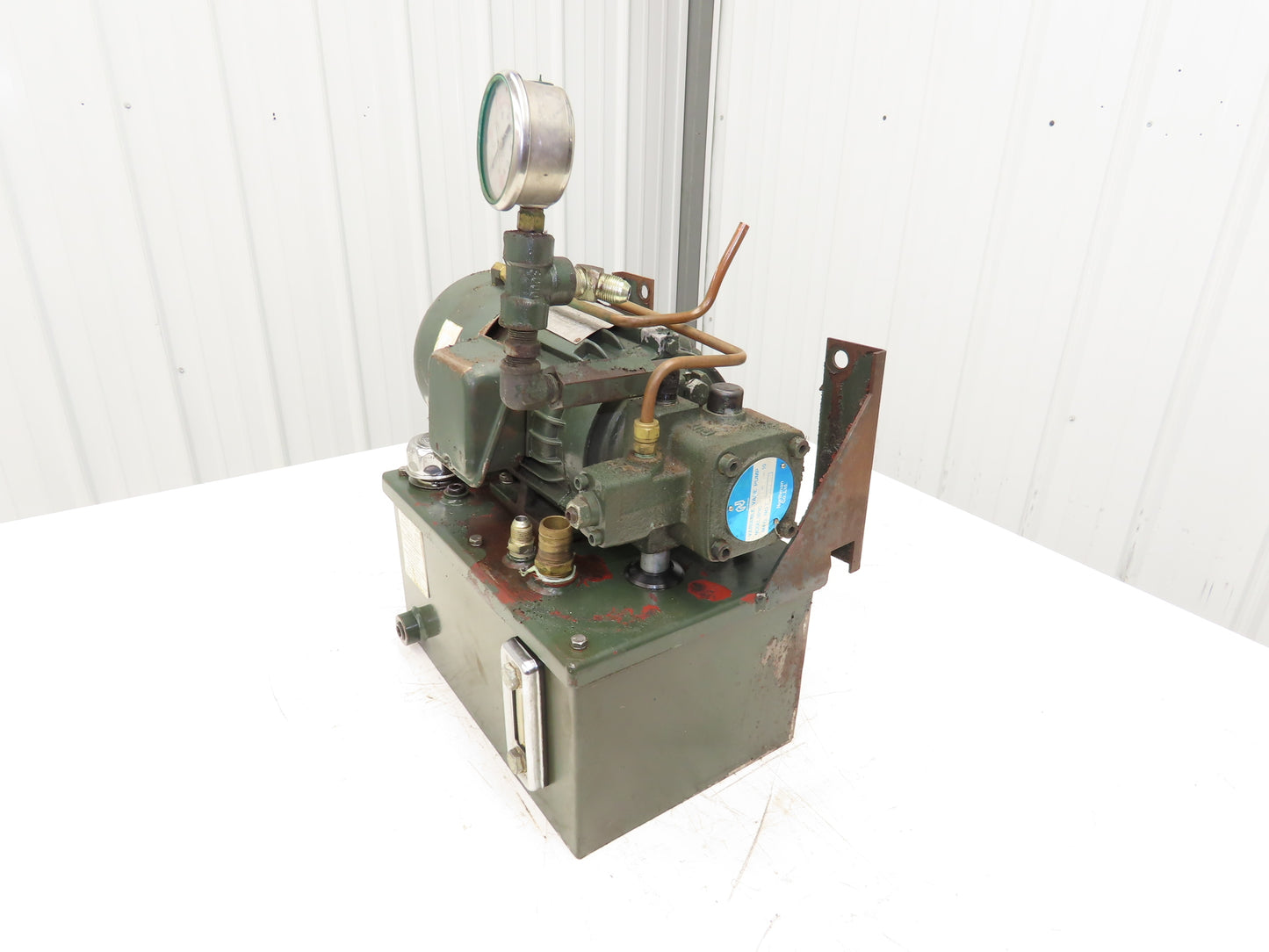 Northman VPVC-F12-A2-10 Hydraulic Power Unit 1/2Hp 3.2GPM 500PSI 2.5G Tank 200V