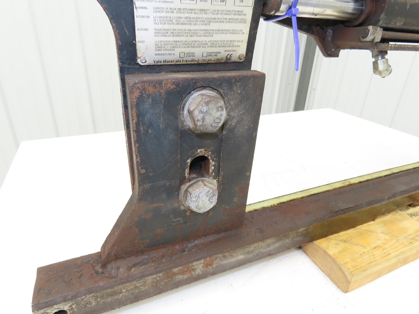 Yale SS1.00-2.50.977-50424 Forklift Side Shift 16" Class 2 Fork 38.5" Chassis