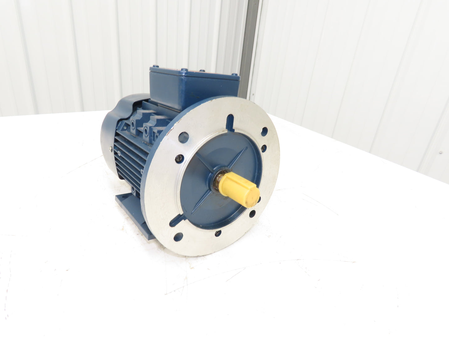 Leeson 192080.00 C80T17FZ6C IEC Metric AC Motor 1Hp 1725 RPM 230/460V 3PH D80D