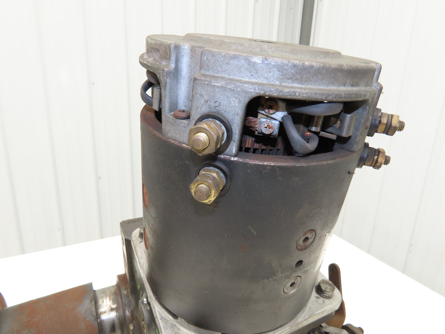 Yale 8620628 Forklift Front Right Drive Axle & Motor 5-Lug Removed From ERP035TF