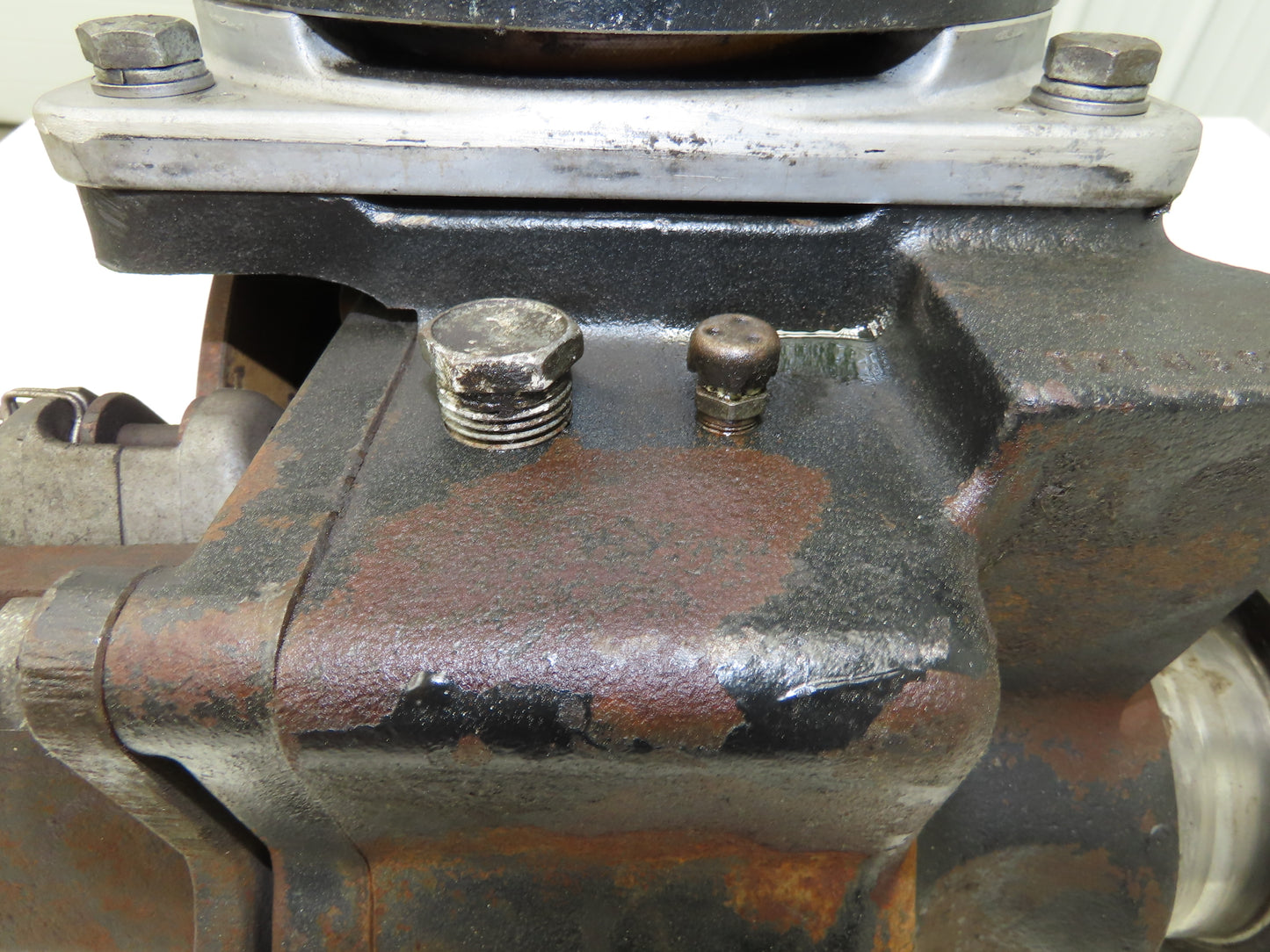 Yale 8620628 Forklift Front Right Drive Axle & Motor 5-Lug Removed From ERP035TF