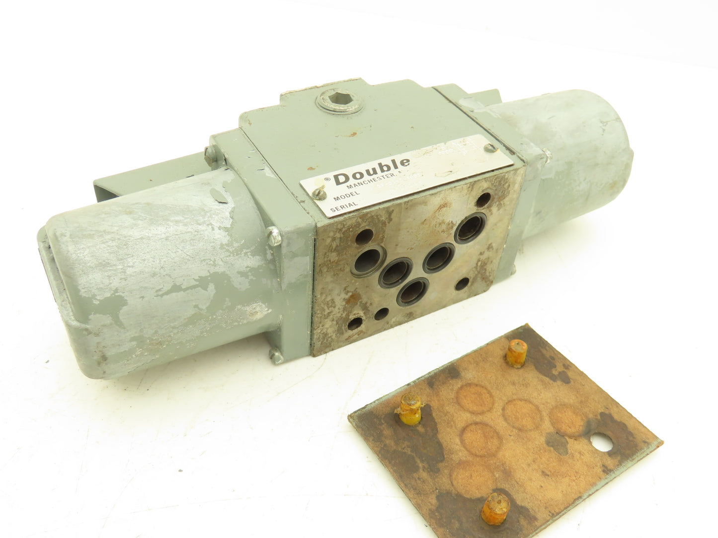 Double A QF-01-C-1002 Hydraulic Directional Valve 115V 60Hz