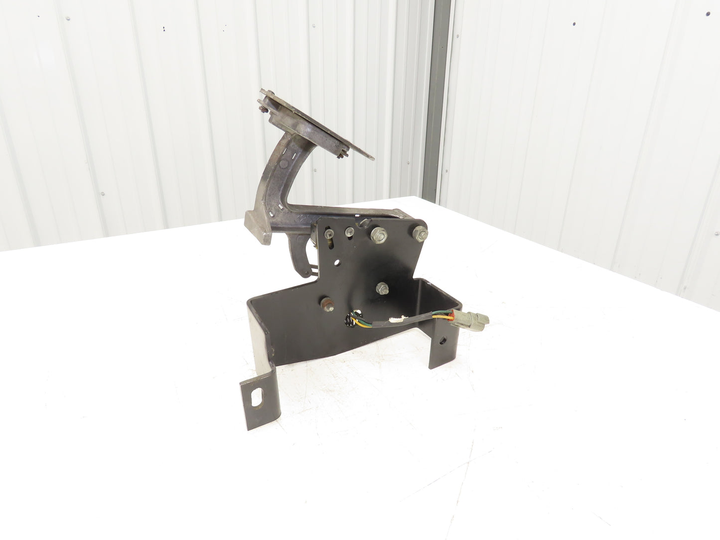Yale Forklift Throttle Accelerator Pedal Bracket & Potentiometer Off ERC080