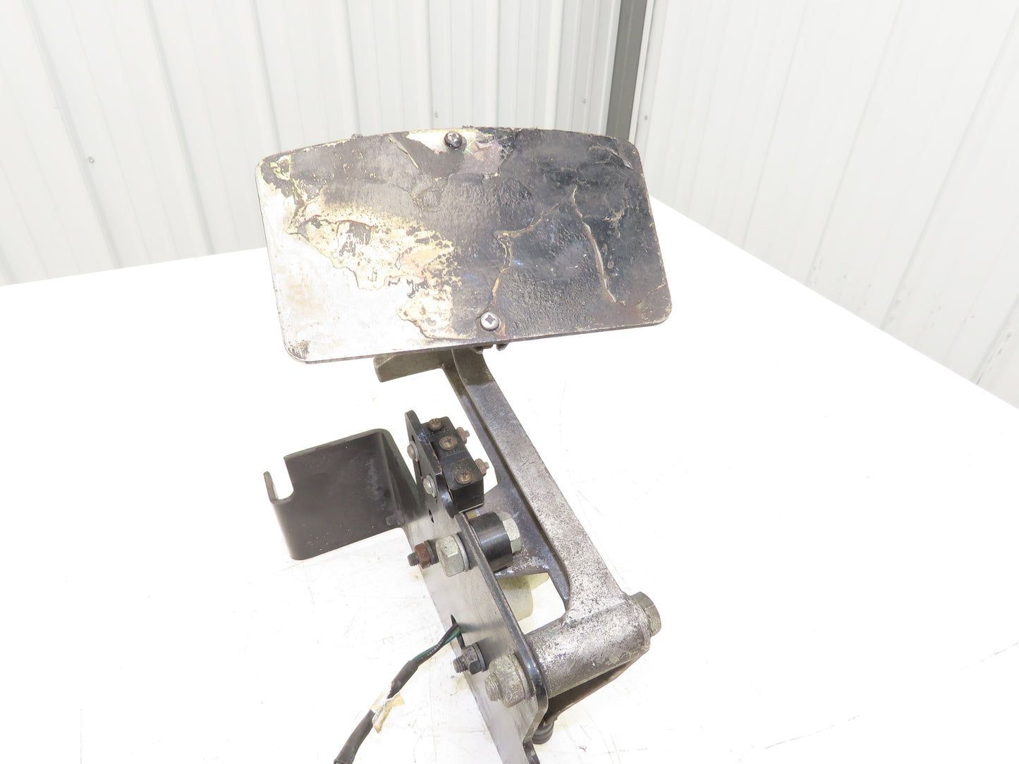 Yale Forklift Throttle Accelerator Pedal Bracket & Potentiometer Off ERC080