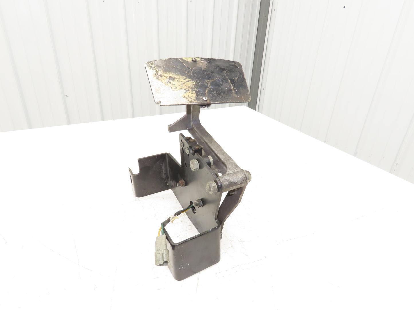 Yale Forklift Throttle Accelerator Pedal Bracket & Potentiometer Off ERC080