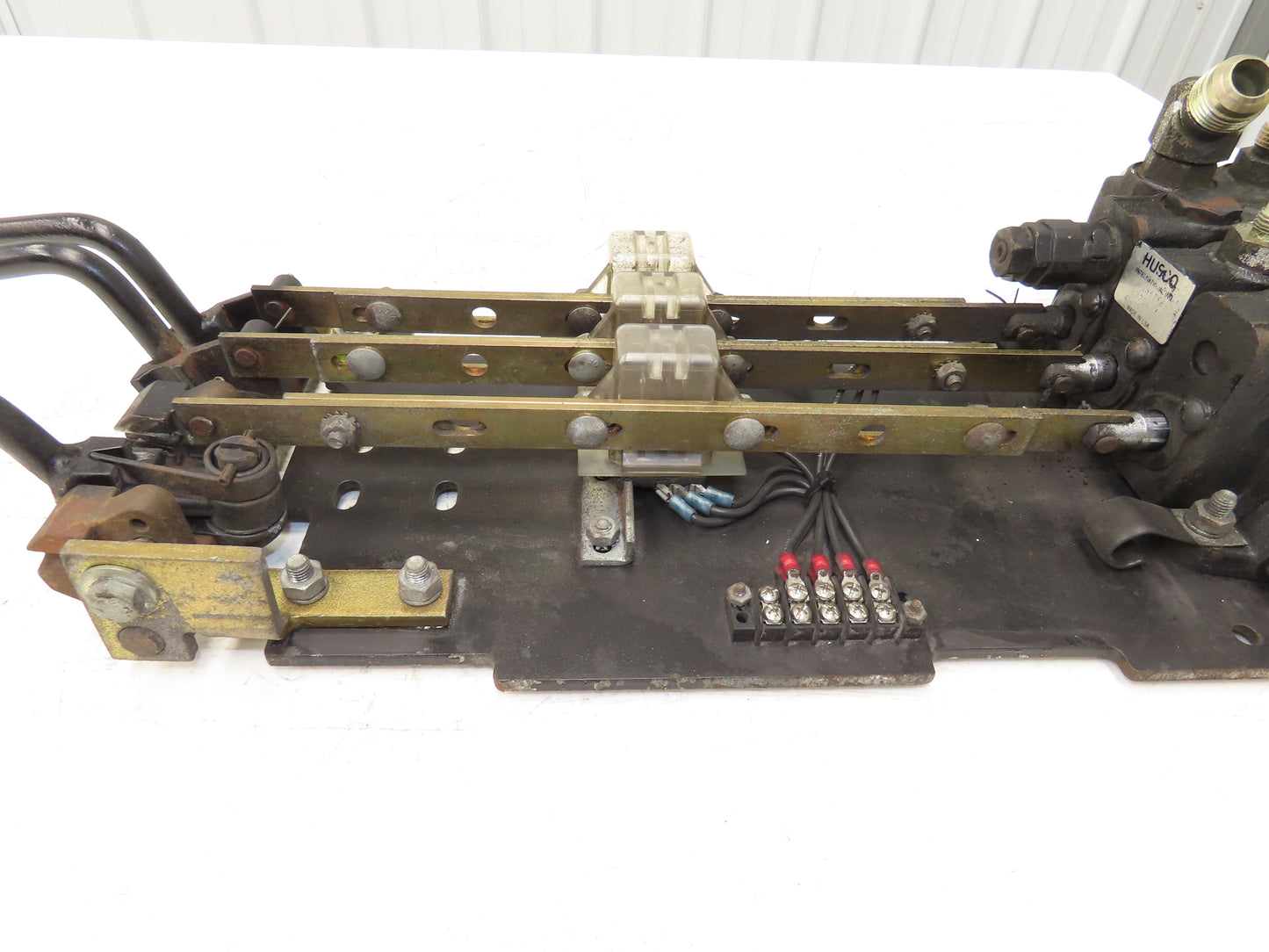 Yale Hydraulic 3-Spool 3 Lever Forklift Mast Control Valve Assembly Off ERC080