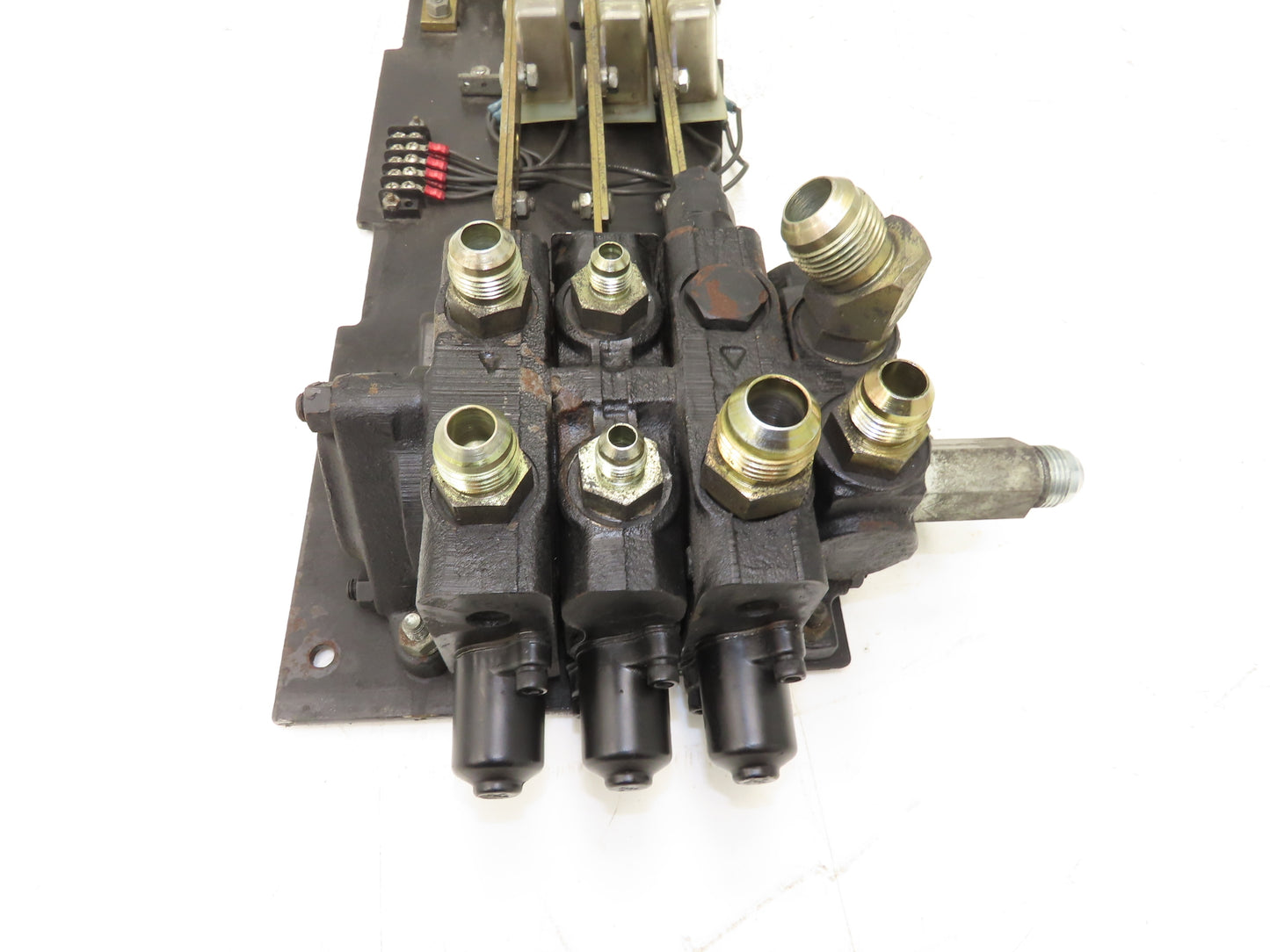 Yale Hydraulic 3-Spool 3 Lever Forklift Mast Control Valve Assembly Off ERC080