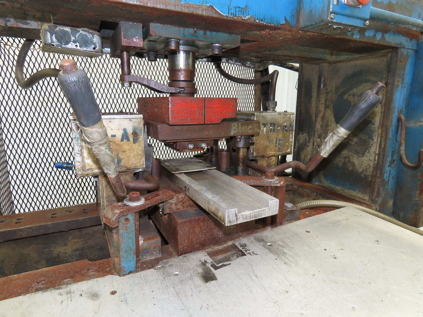 Hydraulic 5 Ton Press 8" Stroke Punch Die 10Hp 230/460V 3Ph Vickers Pump