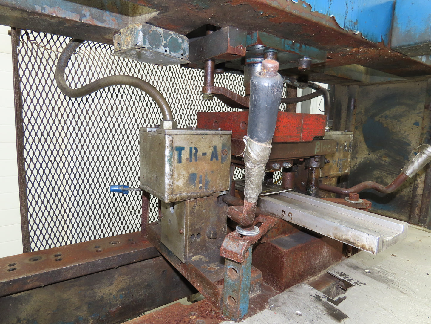 Hydraulic 5 Ton Press 8" Stroke Punch Die 10Hp 230/460V 3Ph Vickers Pump