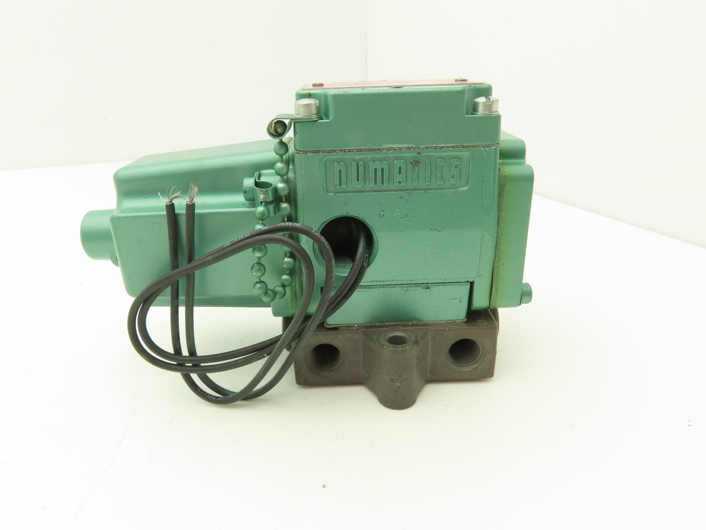 Numatics 12SAD4410A Pneumatic Air Solenoid Valve 120V 5 Way 2 Position