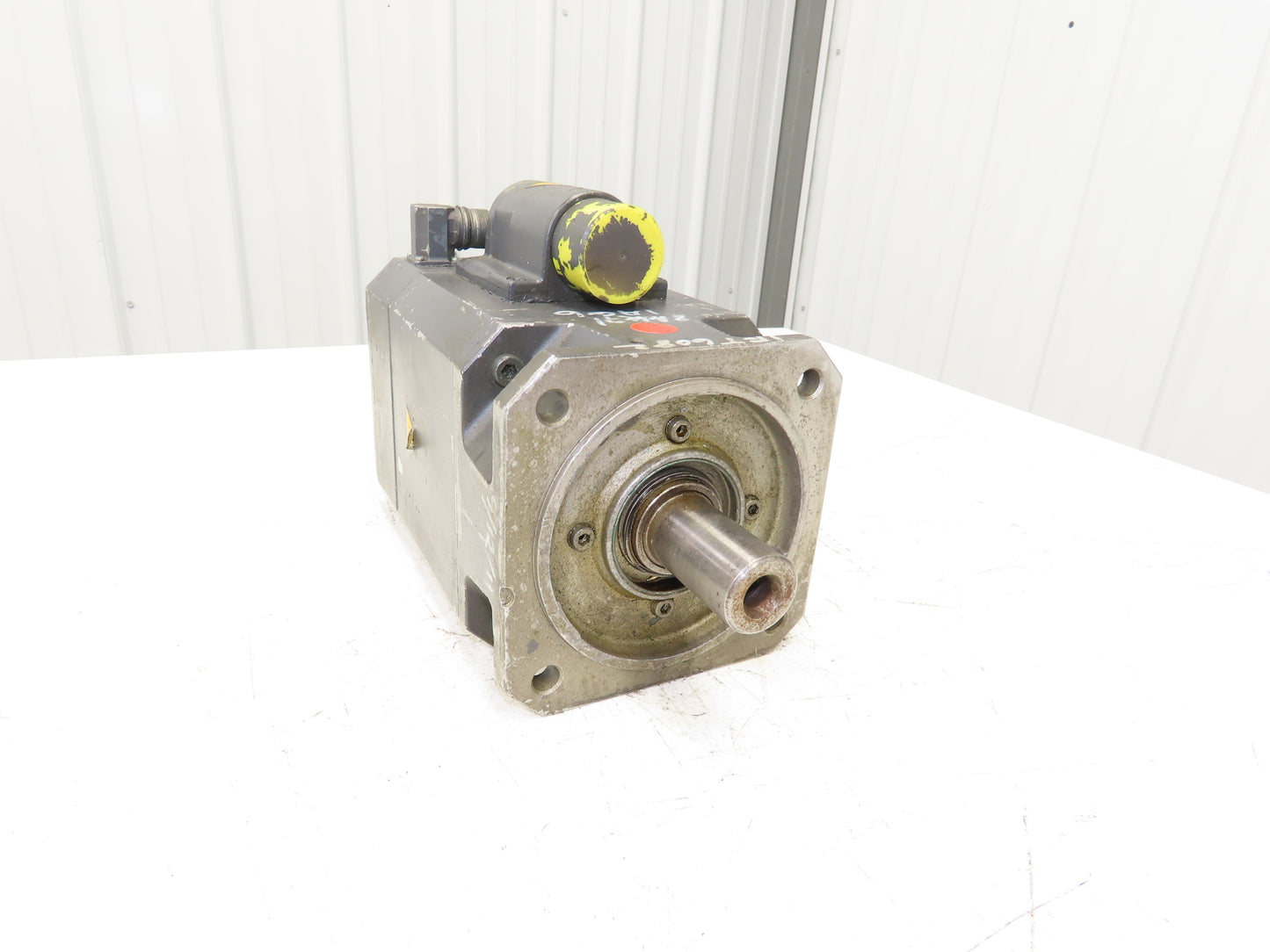 Siemens 1FT6082-8AK71-1AG6 Permanent Magnet Servo Motor 4.7Hp 6000 RPM 3PH