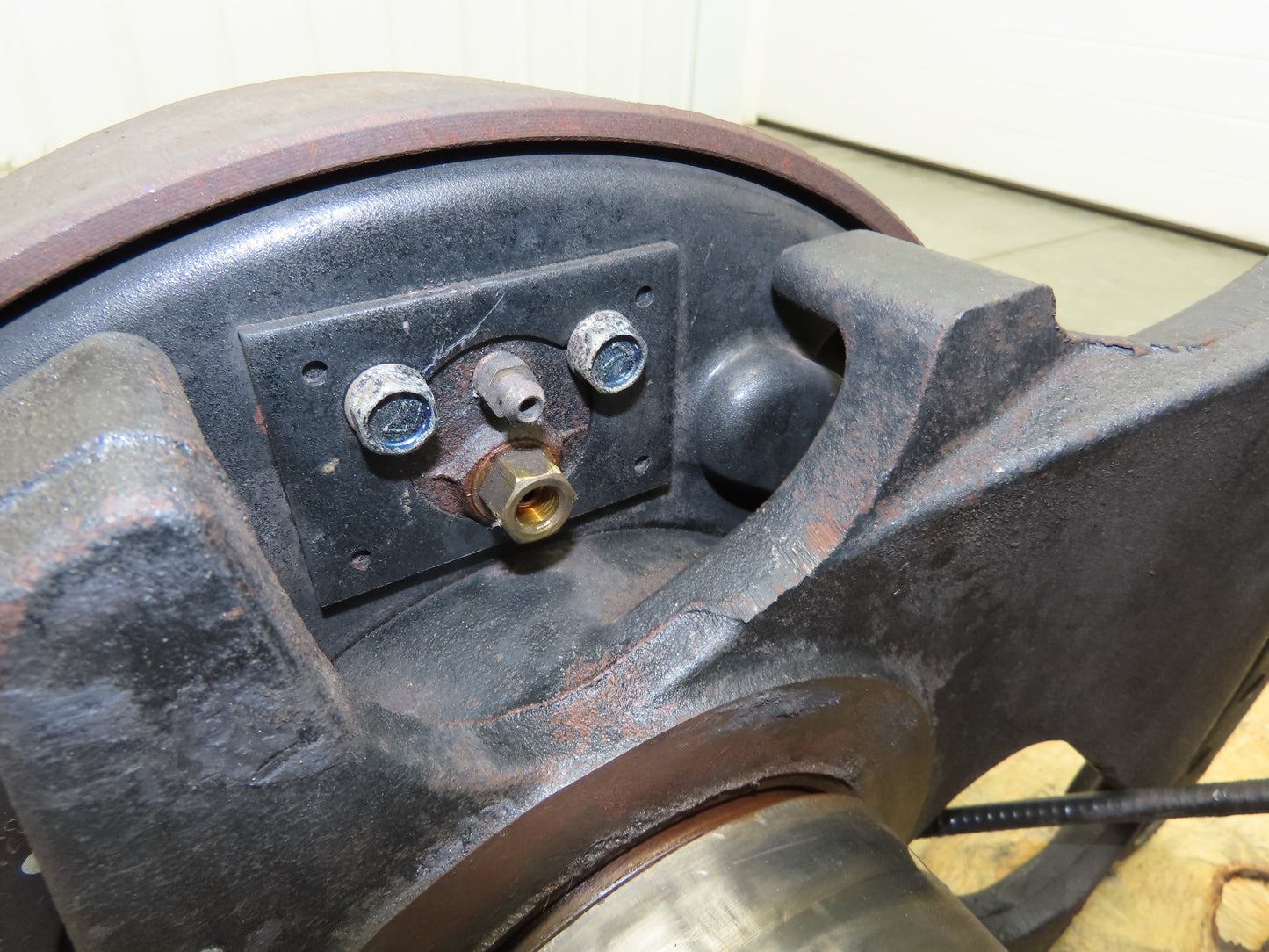 Yale ERC080HDN36SE092EE Forklift Dual-Wheel Front Drive Axle 6 Lug Assembly
