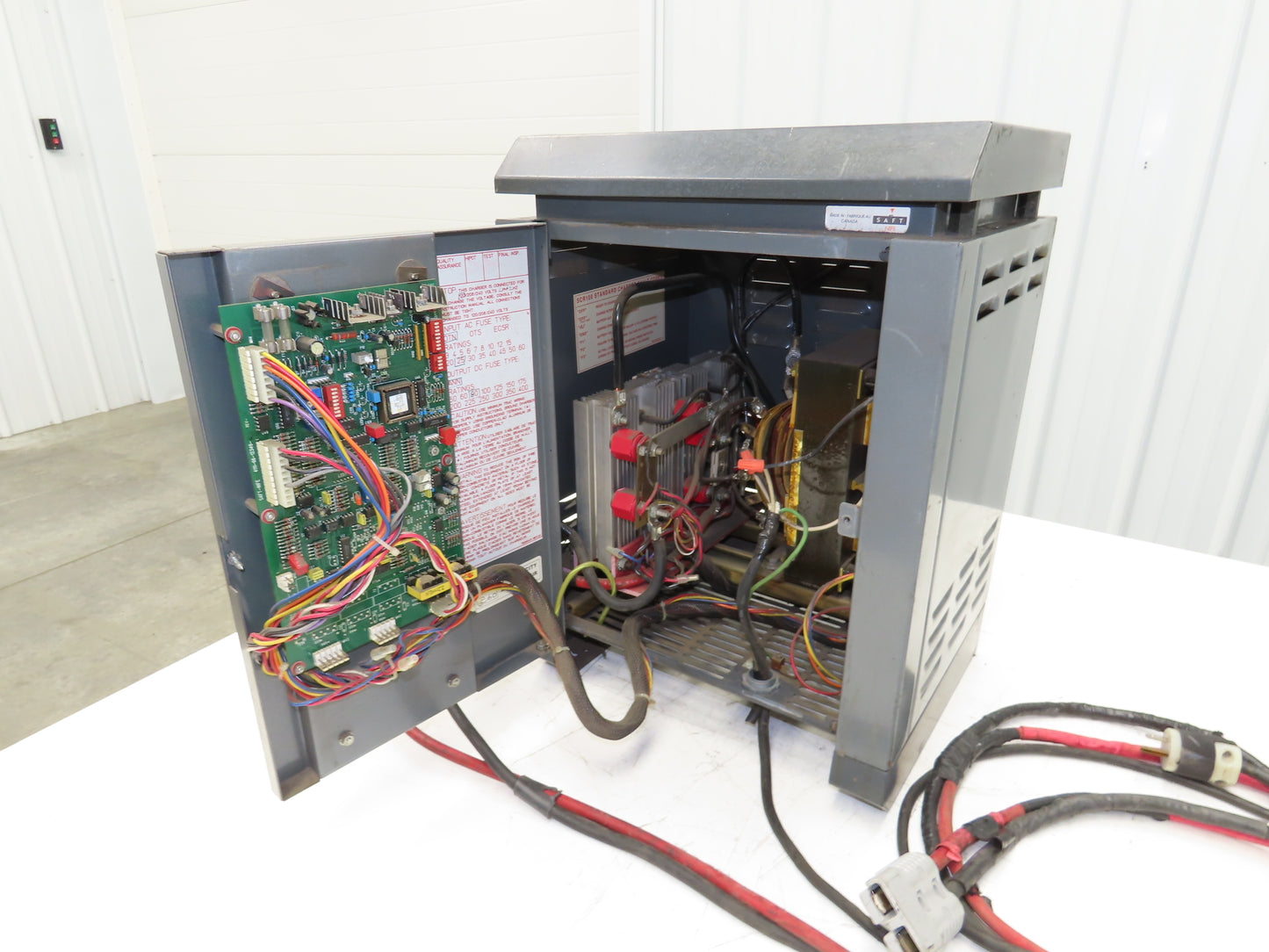 GNB SCR100-12-260S1-L Forklift Battery Charger 24V 40A 260Ah 120/208/240V 1Ph