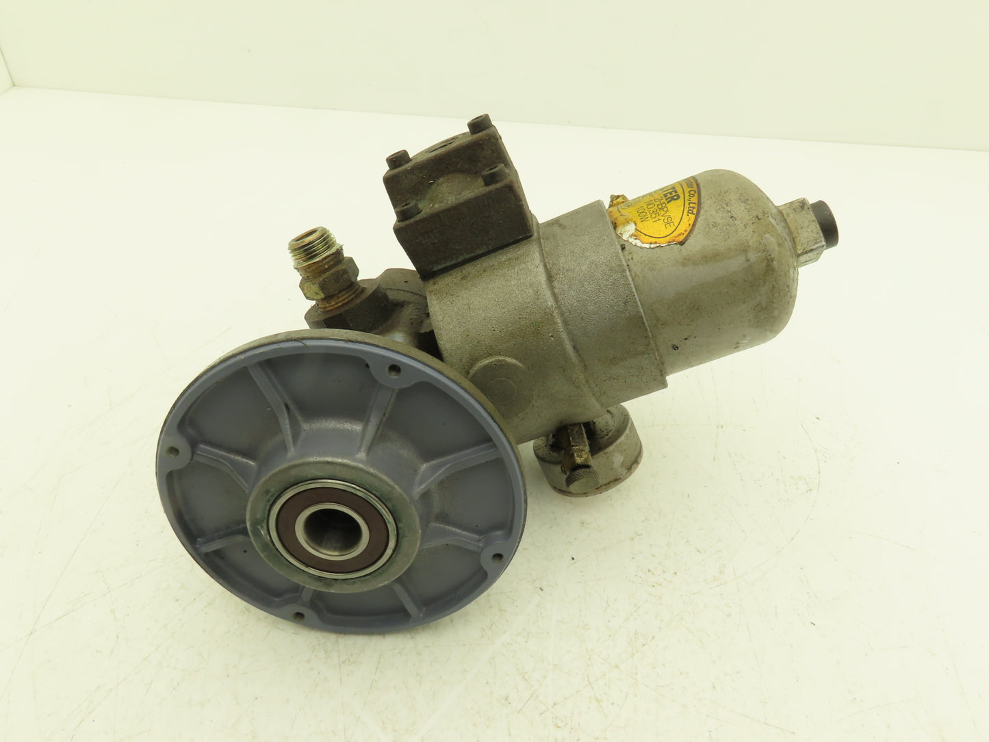 Nippon TOP-208HWMC PVDE Trochoid Hydraulic Oil Pump w/Filter IEC C-Face Flange