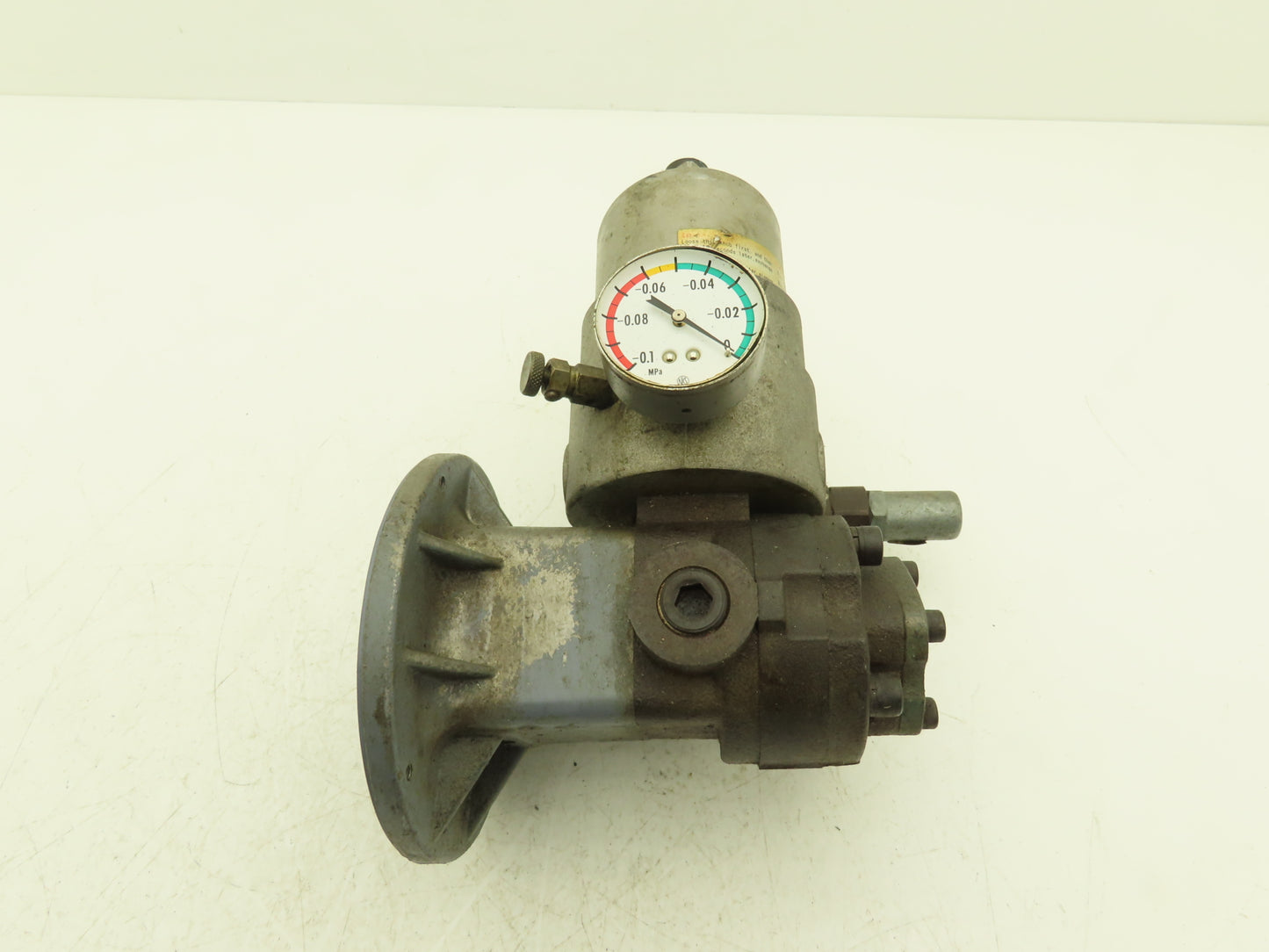 Nippon TOP-208HWMC PVDE Trochoid Hydraulic Oil Pump w/Filter IEC C-Face Flange