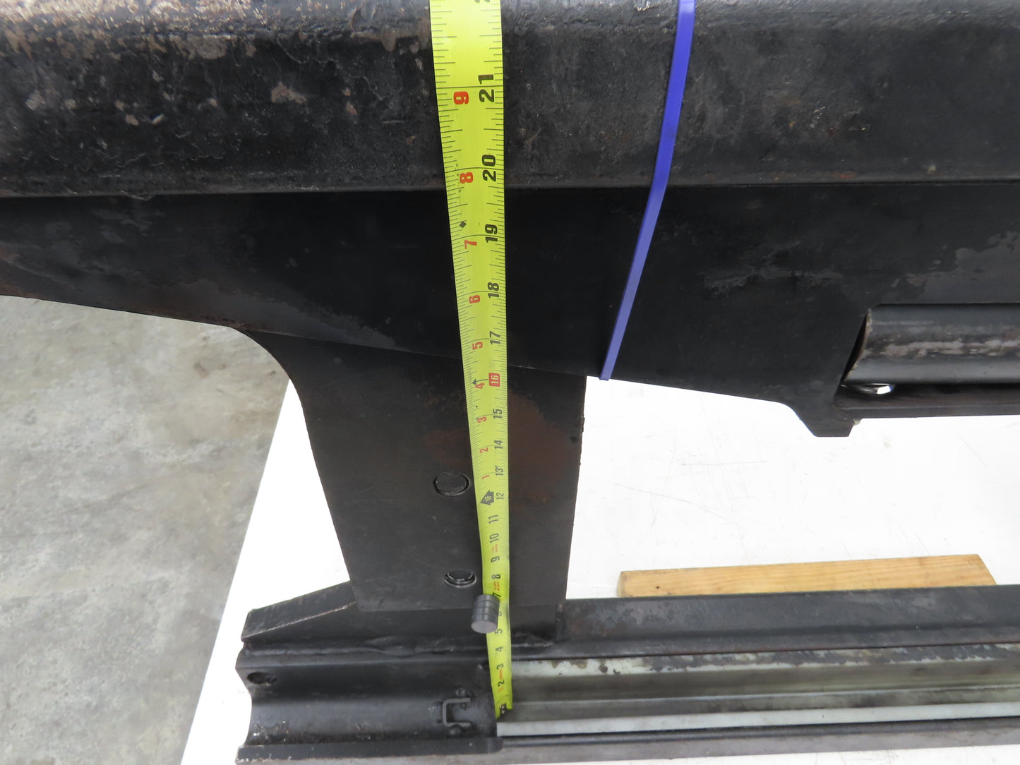 Yale SS3.00-4.50.1067-506250531 Forklift Side Shift 20" Class 2 Fork 42" Chassis