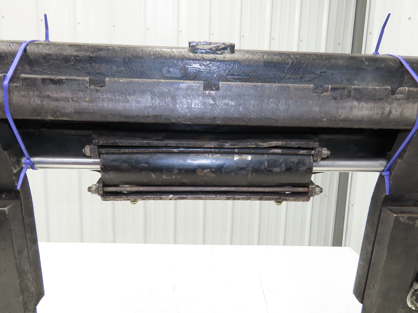 Yale SS3.00-4.50.1067-506250531 Forklift Side Shift 20" Class 2 Fork 42" Chassis