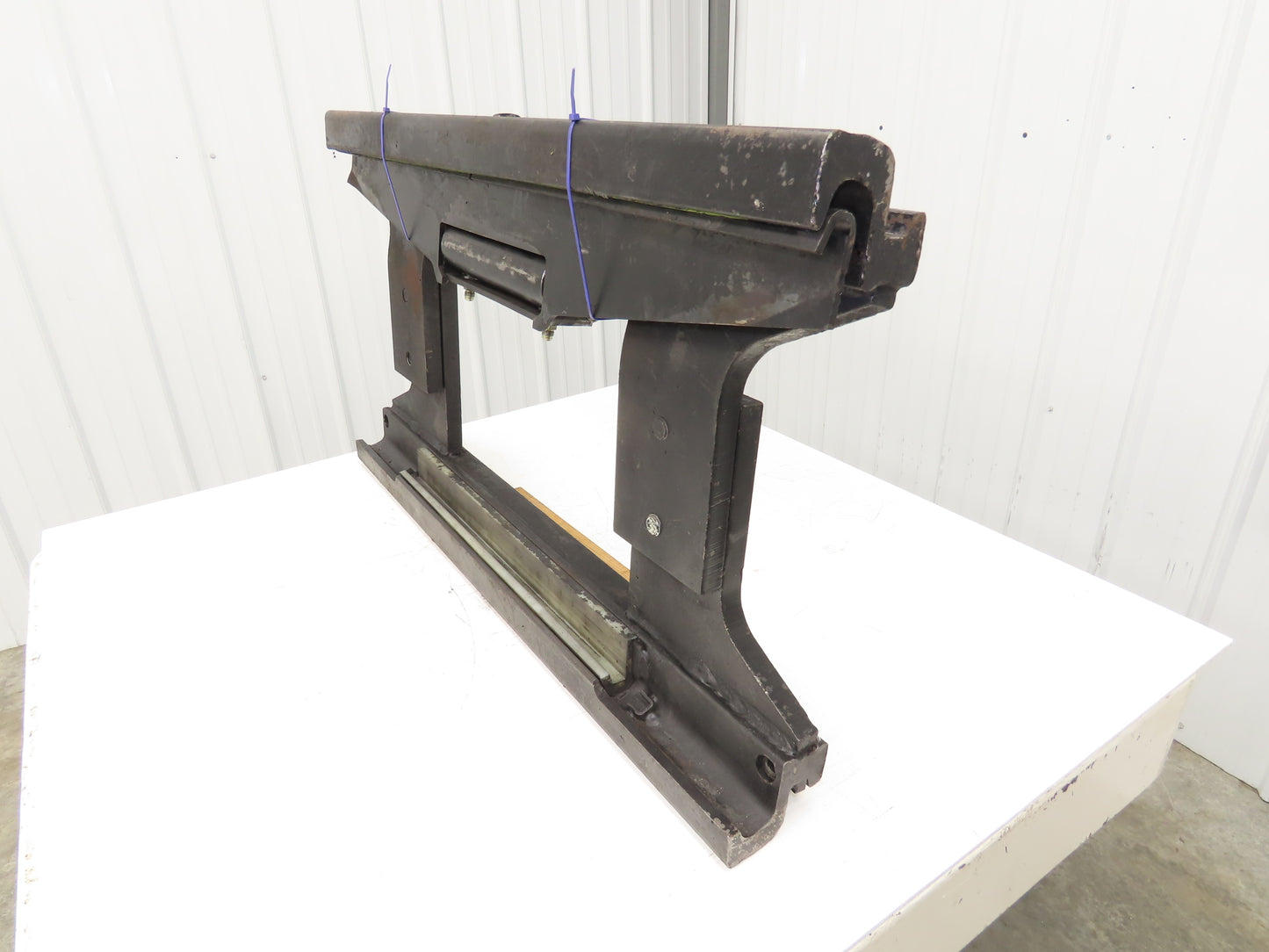 Yale SS3.00-4.50.1067-506250531 Forklift Side Shift 20" Class 2 Fork 42" Chassis