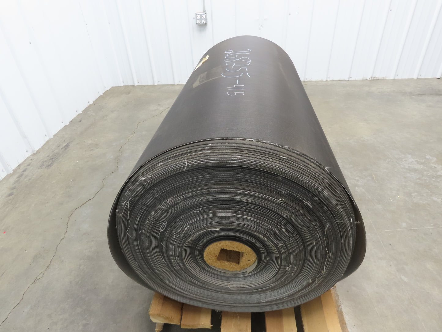 Hytrol 41.5"W x 346' Grooved Rubber Conveyor Belt 2-Ply Black 43"BW