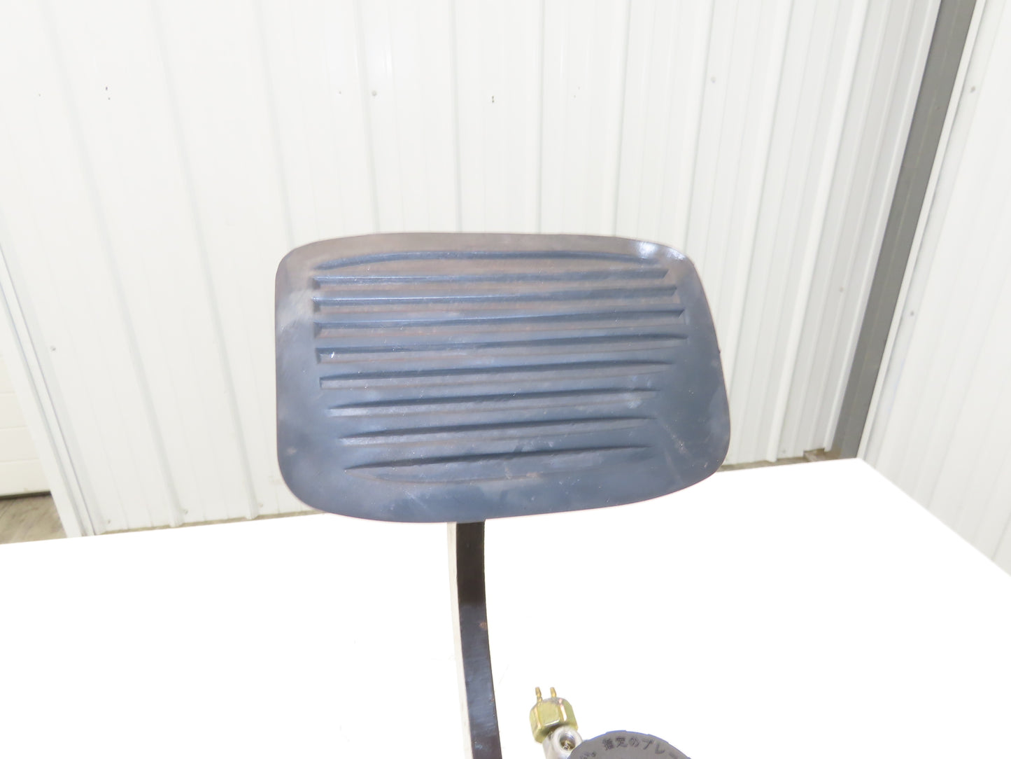 Caterpillar EC25KE Electric Forklift Brake Pedal Master Cylinder Assembly