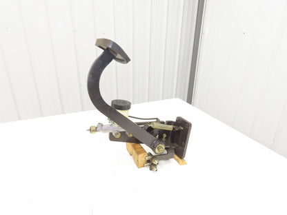 Caterpillar EC25KE Electric Forklift Brake Pedal Master Cylinder Assembly