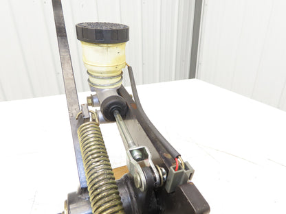 Caterpillar EC25KE Electric Forklift Brake Pedal Master Cylinder Assembly