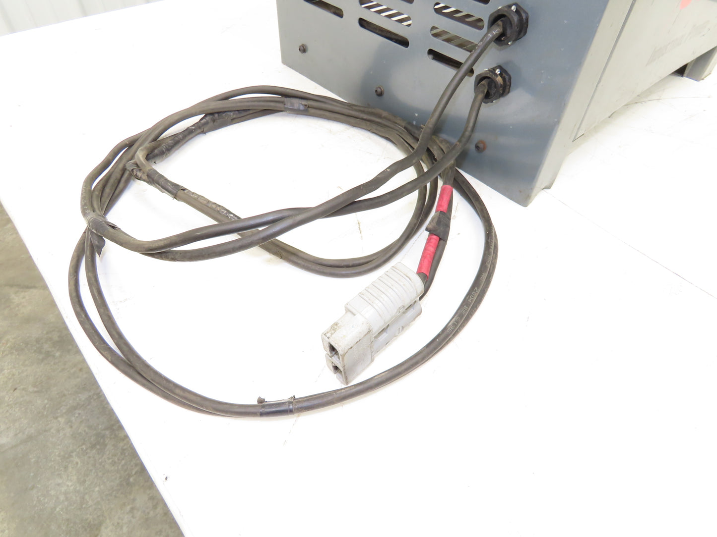 GNB SCR20012260S1L SCR200 Forklift Battery Charger 24V 260Ah 120/208/240V 1Ph